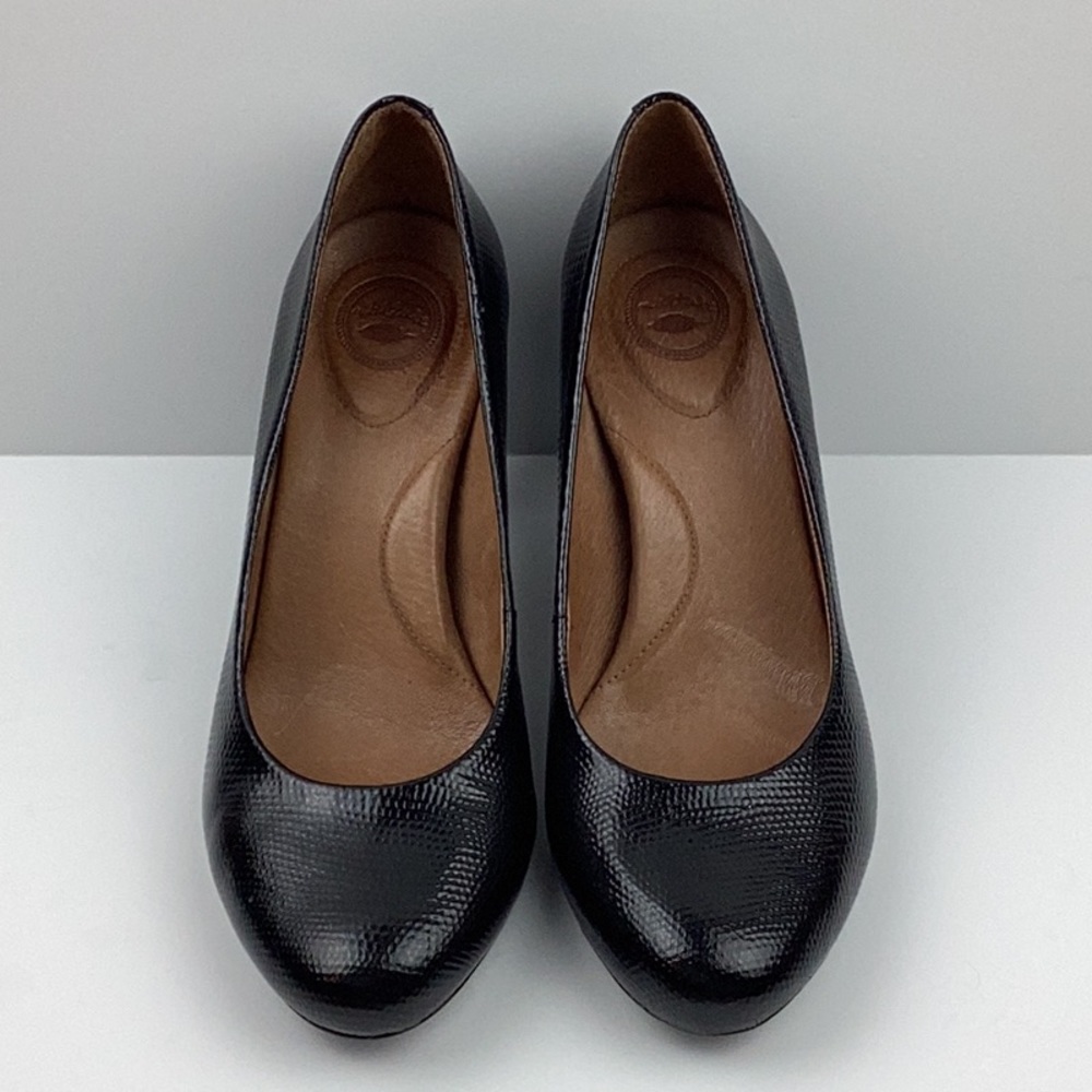 NWOT Nurture Marjorie Comfort Black Round Toe High Heel Size 7.5